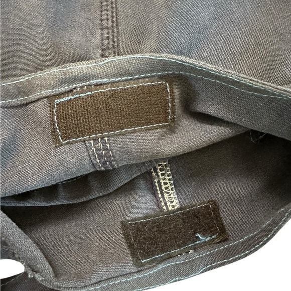CARHARTT UPCYCLED BLUE TSUNO BAG LEATHER LOGO Size 11x 13" - Picture 15 of 17